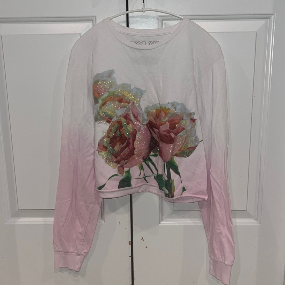 Taylor Swift Long Sleeve Rose Lover Crop Top